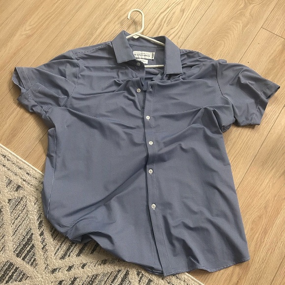 Mizzen + Main Short sleeve Button Down - Picture 1 of 3